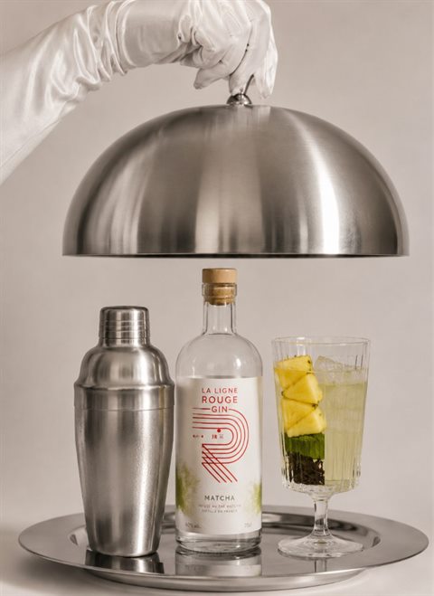La Ligne Rouge Gin Matcha, cocktail et shaker